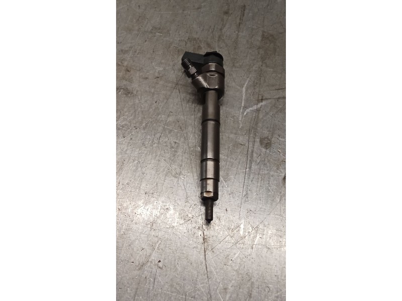 Recambio de inyector para mercedes-benz clase b sports tourer (w245) b 200 cdi (245.208) referencia OEM IAM 0445118167 A64007007