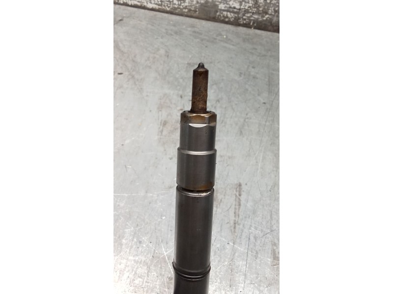Recambio de inyector para mercedes-benz clase b sports tourer (w245) b 200 cdi (245.208) referencia OEM IAM 0445118167 A64007007