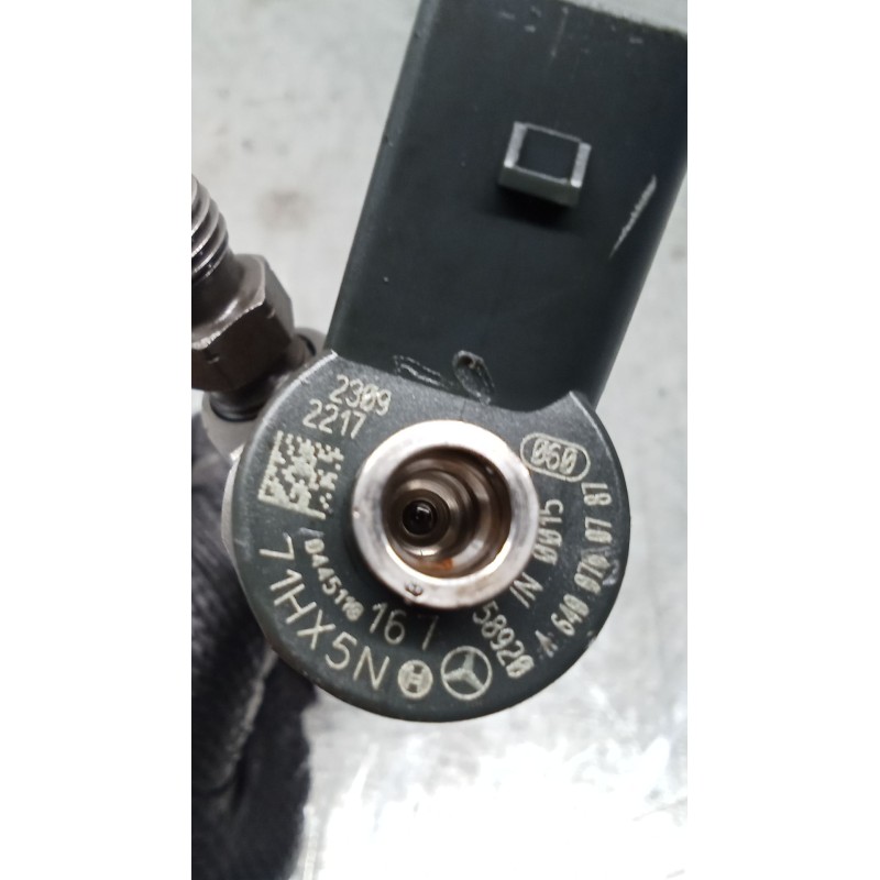 Recambio de inyector para mercedes-benz clase b sports tourer (w245) b 200 cdi (245.208) referencia OEM IAM 0445118167 A64007007