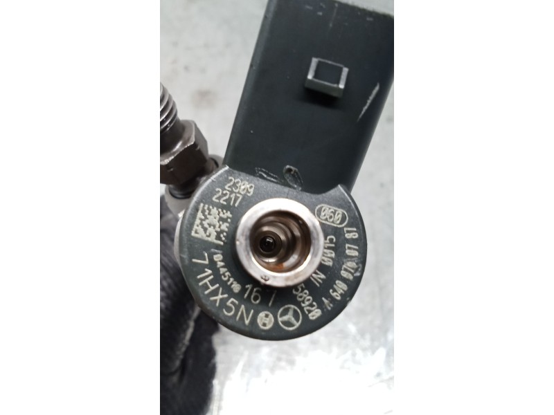 Recambio de inyector para mercedes-benz clase b sports tourer (w245) b 200 cdi (245.208) referencia OEM IAM 0445118167 A64007007