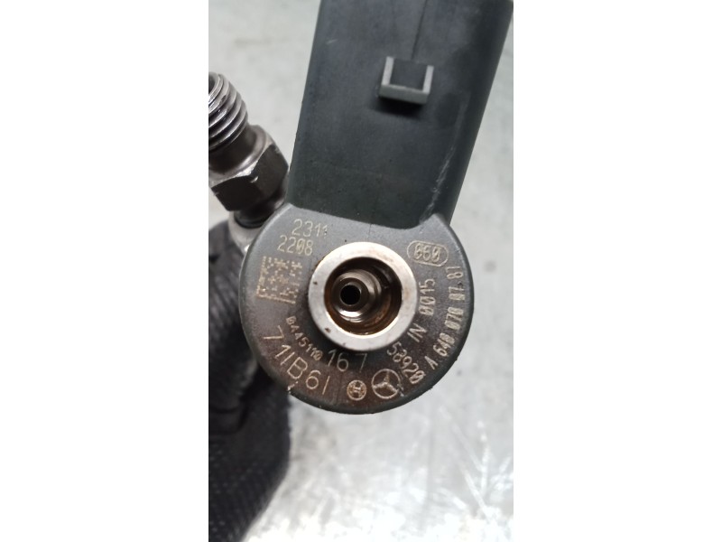 Recambio de inyector para mercedes-benz clase b sports tourer (w245) b 200 cdi (245.208) referencia OEM IAM 0445118167 A64007007