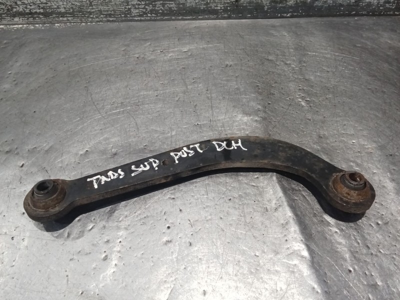 Recambio de brazo suspension superior trasero derecho para toyota avensis sedán (_t25_) 2.0 d-4d (cdt250_) referencia OEM IAM   