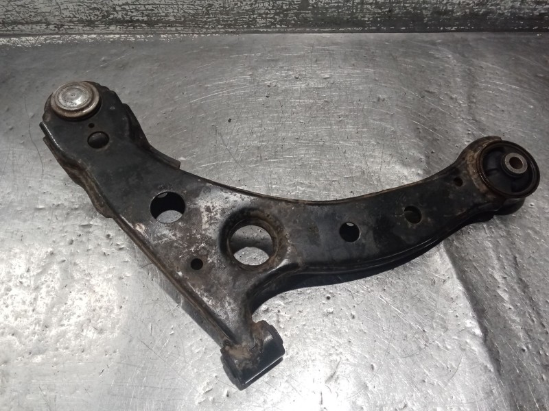Recambio de brazo suspension inferior delantero izquierdo para hyundai matrix (fc) 1.5 crdi referencia OEM IAM   