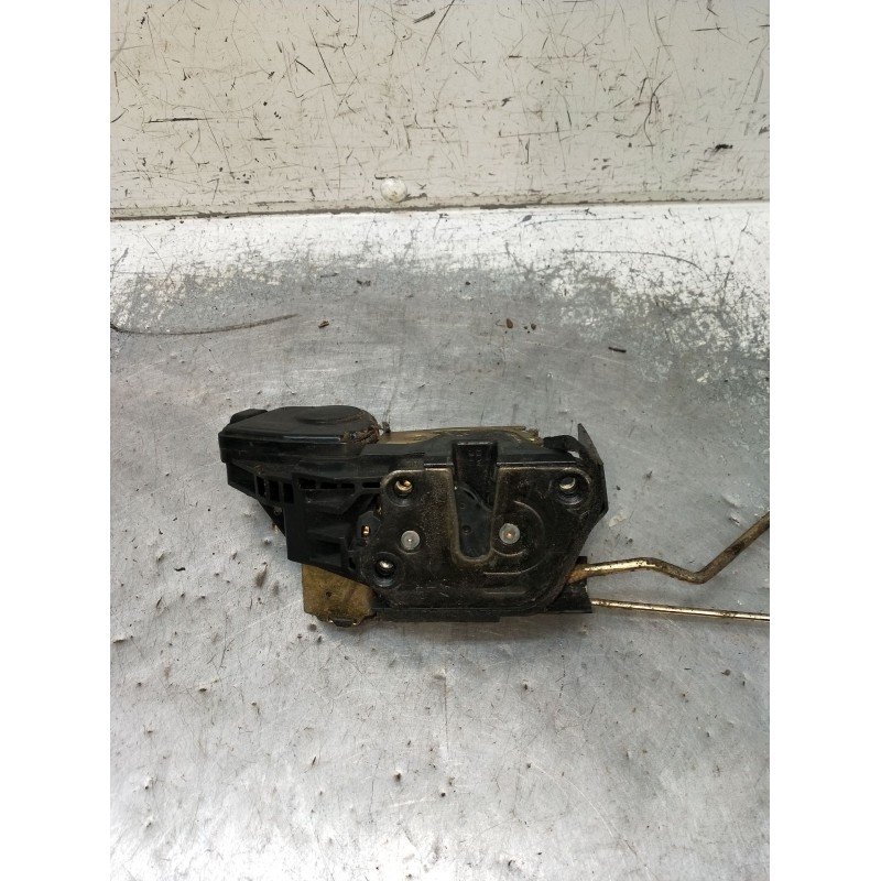 Recambio de motor cierre centralizado delantero derecho para hyundai terracan (hp) 2.9 crdi 4wd referencia OEM IAM  5P 2004