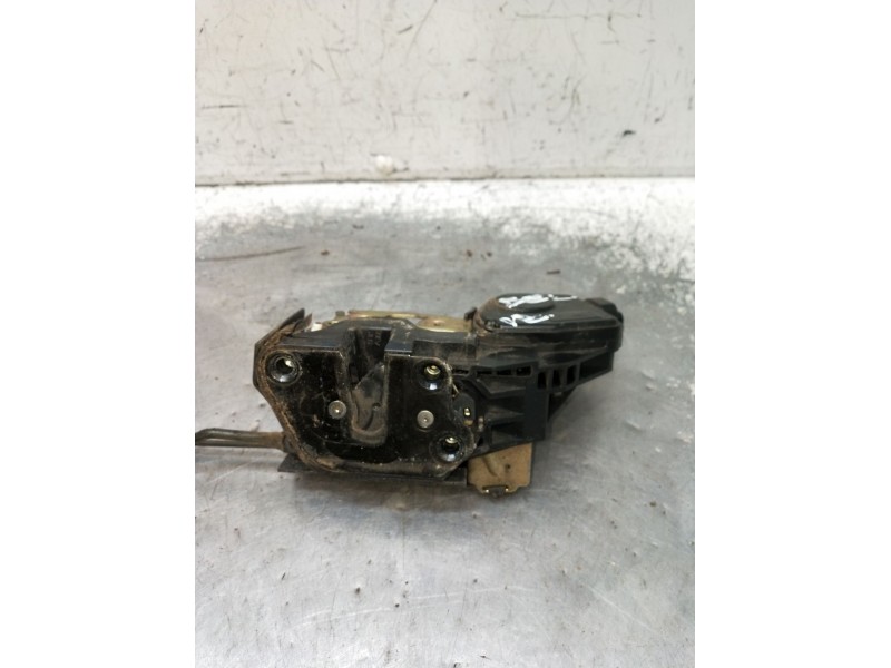 Recambio de motor cierre centralizado delantero izquierdo para hyundai terracan (hp) 2.9 crdi 4wd referencia OEM IAM  5P 2004