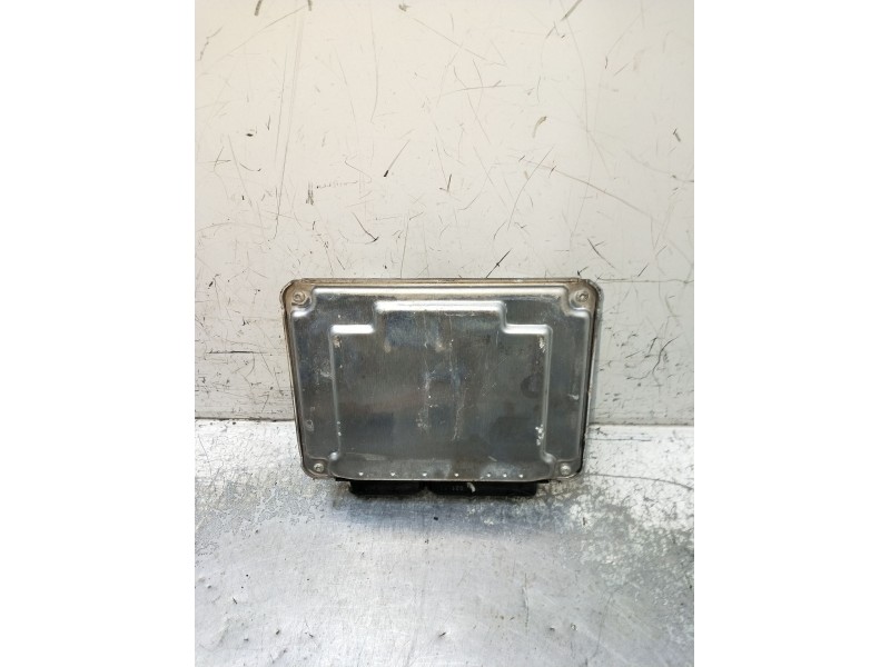 Recambio de centralita motor uce para seat leon (1m1) 1.9 tdi referencia OEM IAM 0281011193 038906019KG EDC15P 1999