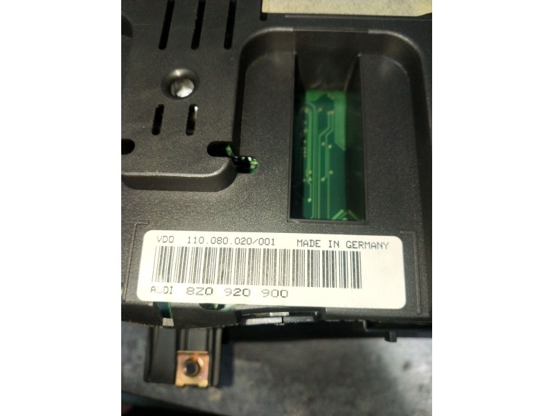 Recambio de cuadro instrumentos para audi a2 (8z0) 1.4 tdi referencia OEM IAM 8Z0920900 110080020001 2000