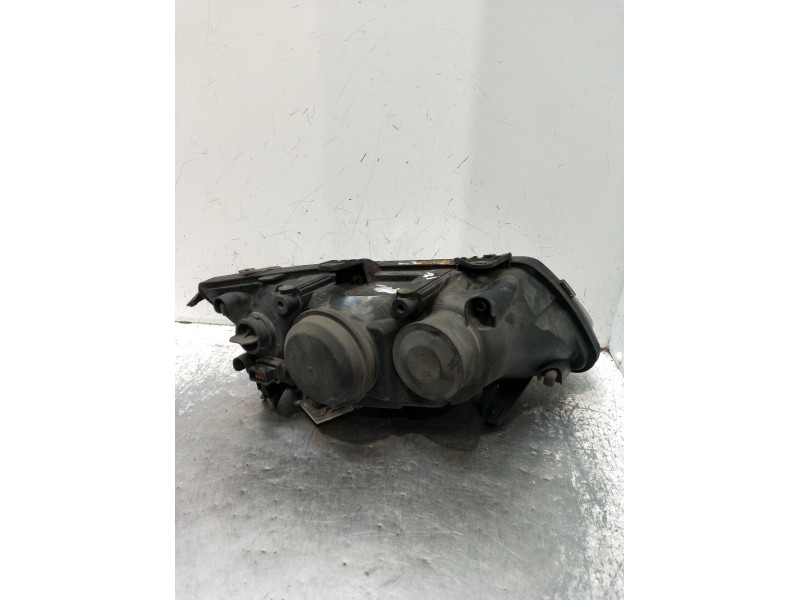 Recambio de faro izquierdo para saab 9-3 cabrio 2.0 cat referencia OEM IAM 00829000 VER FOTOS XENON 2002