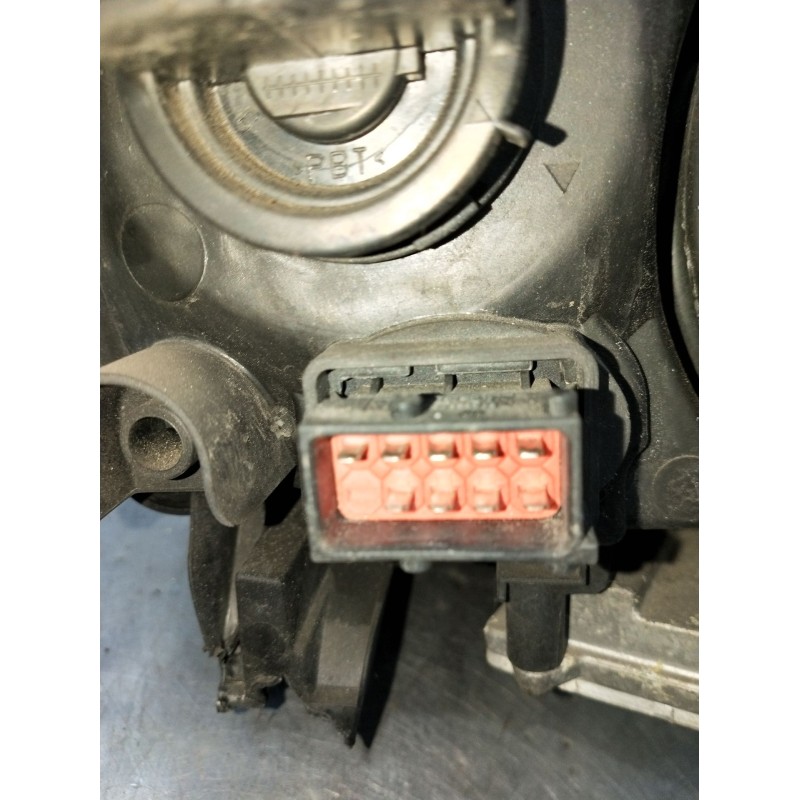 Recambio de faro izquierdo para saab 9-3 cabrio 2.0 cat referencia OEM IAM 00829000 VER FOTOS XENON 2002