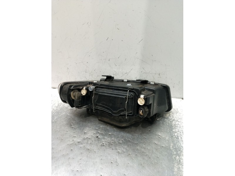Recambio de faro izquierdo para seat leon (1m1) 1.9 tdi referencia OEM IAM   1999