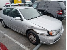 nissan primera hatchback (p11) del año 2001