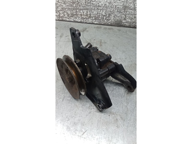 Recambio de bomba direccion para nissan patrol iii/2 hardtop (k260) 2.8 td referencia OEM IAM   87
