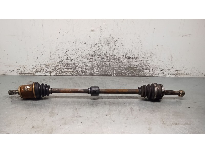 Recambio de transmision delantera derecha para nissan primera hatchback (p11) 1.6 16v referencia OEM IAM   99