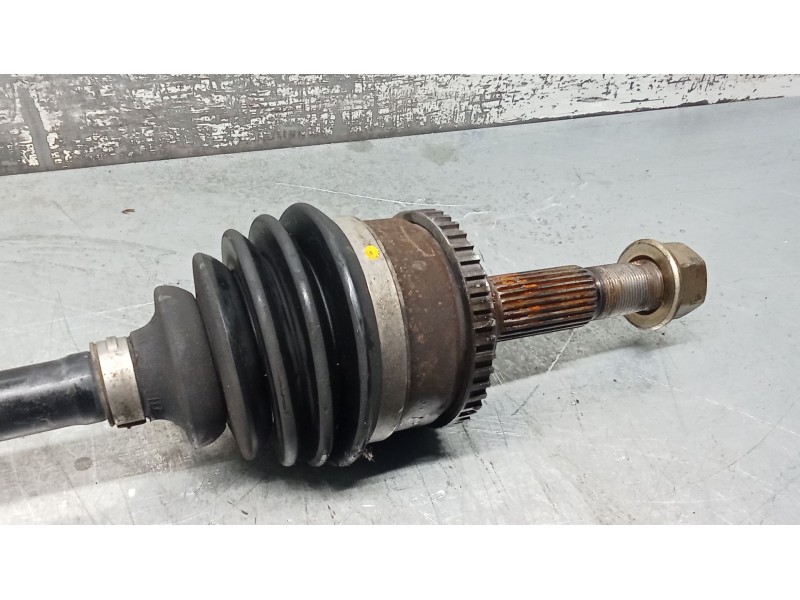 Recambio de transmision delantera izquierda para nissan primera hatchback (p11) 1.6 16v referencia OEM IAM   99