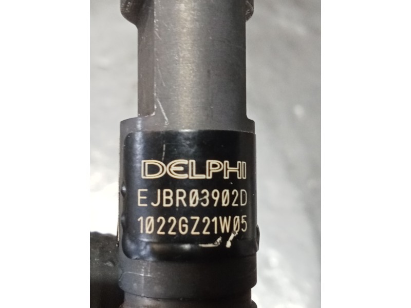 Recambio de inyector para hyundai terracan (hp) 2.9 crdi 4wd referencia OEM IAM 1022GZ21W05 EJBR03902D DELPHI