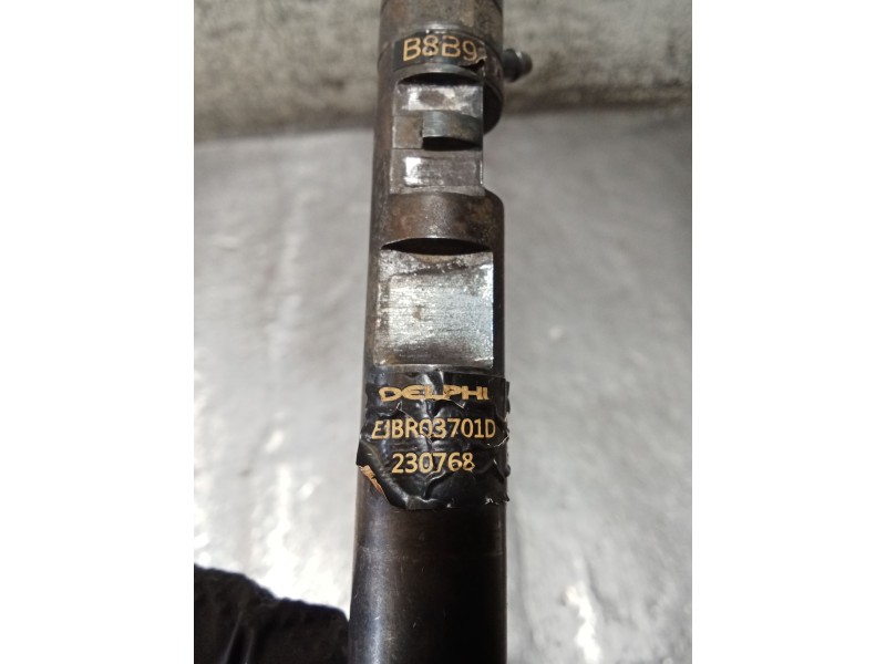 Recambio de inyector para hyundai terracan (hp) 2.9 crdi 4wd referencia OEM IAM 1022GZ21W05 EJBR03902D DELPHI