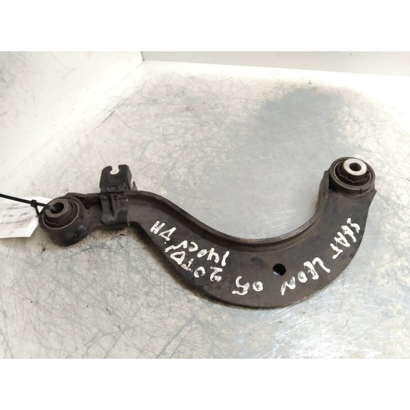 Recambio de brazo suspension superior trasero derecho para seat leon (1p1) 2.0 tdi referencia OEM IAM   