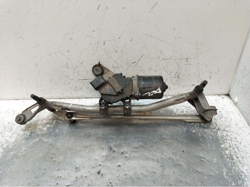 Recambio de motor limpia delantero para renault megane ii coupé-cabriolet (em0/1_) 1.9 dci referencia OEM IAM   2006