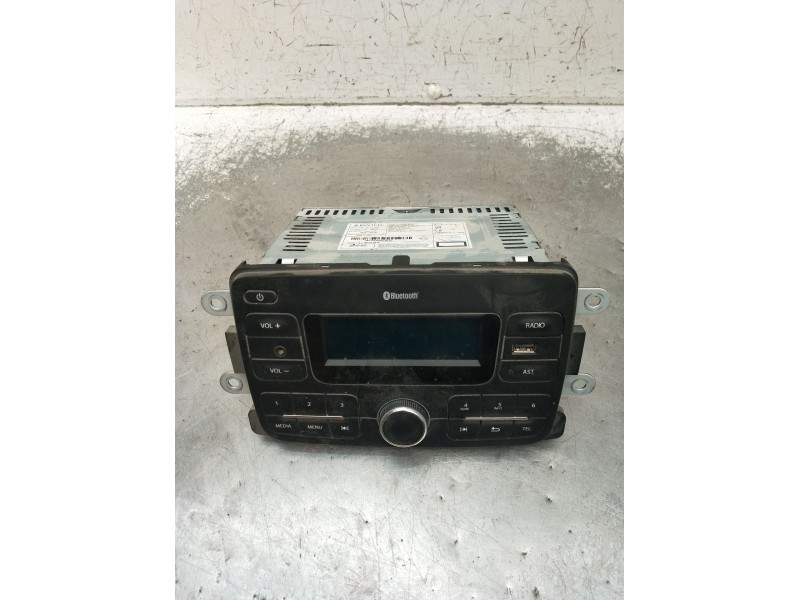 Recambio de sistema audio / radio cd para dacia dokker monospace (ke_) 1.5 dci (keaj, keah) referencia OEM IAM 281154759 269779 