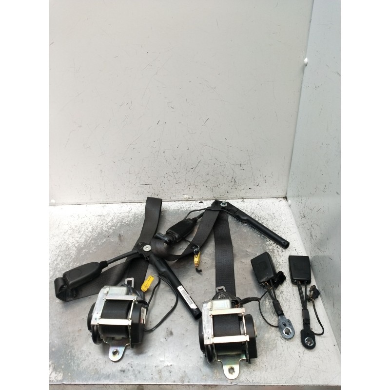 Recambio de juego cinturones delantero para opel astra j (p10) 1.4 turbo (68) referencia OEM IAM  5P 2010
