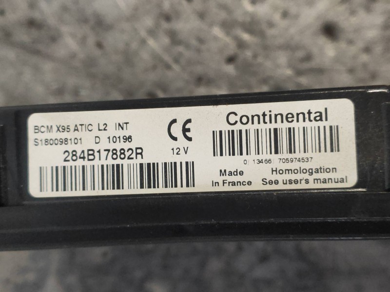 Recambio de modulo electronico para renault scenic iii authentique referencia OEM IAM 284B17882R BCMX95 S180098101