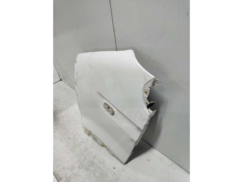 Recambio de aleta delantera izquierda para renault master ii phase 2 caja cerrada 2.5 diesel referencia OEM IAM   