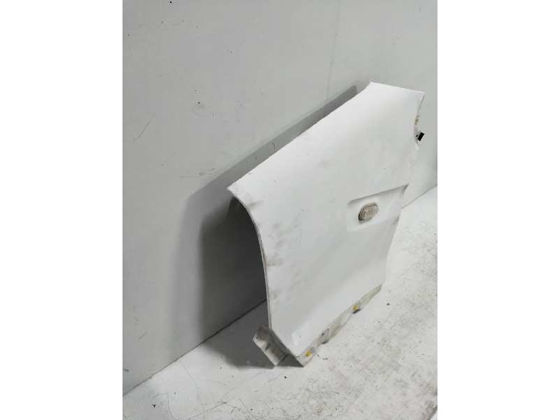 Recambio de aleta delantera izquierda para renault master ii phase 2 caja cerrada 2.5 diesel referencia OEM IAM   