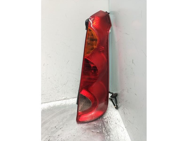 Recambio de piloto trasero derecho para nissan note (e11, ne11) 1.5 dci referencia OEM IAM   2006