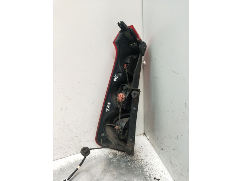 Recambio de piloto trasero derecho para nissan note (e11, ne11) 1.5 dci referencia OEM IAM   2006