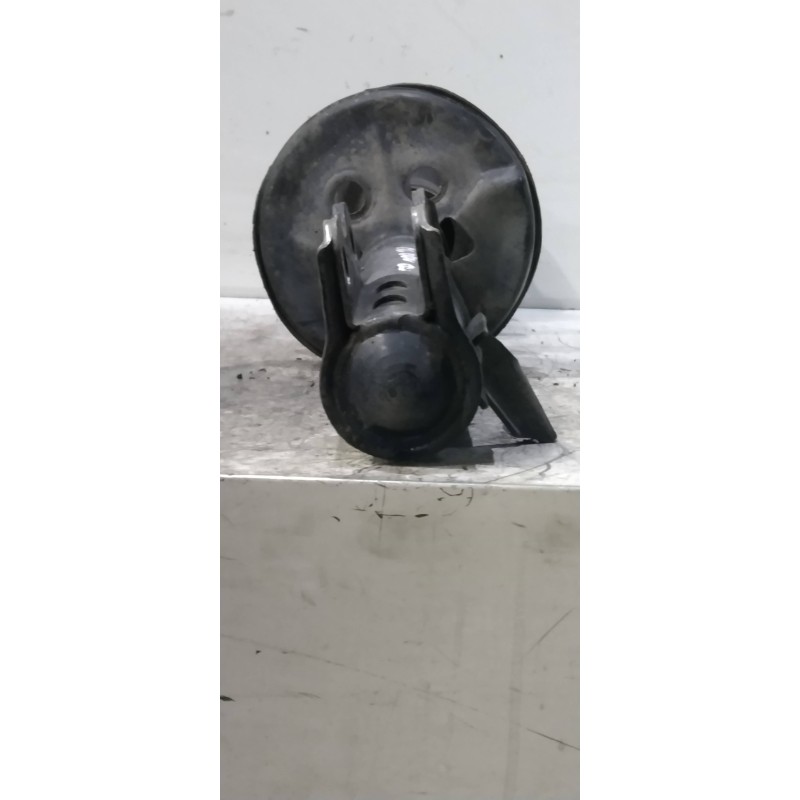 Recambio de amortiguador delantero derecho para toyota avensis berlina (t 22) 1.6 luna (5-ptas.) referencia OEM IAM   