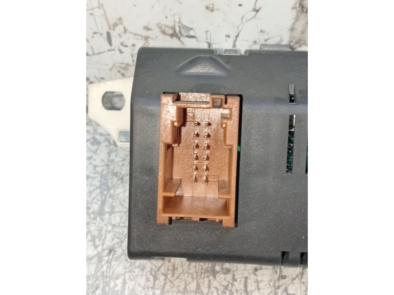 Recambio de pantalla multifuncion para peugeot partner furgoneta/monovolumen 1.6 hdi / bluehdi 75 referencia OEM IAM 9676655380 
