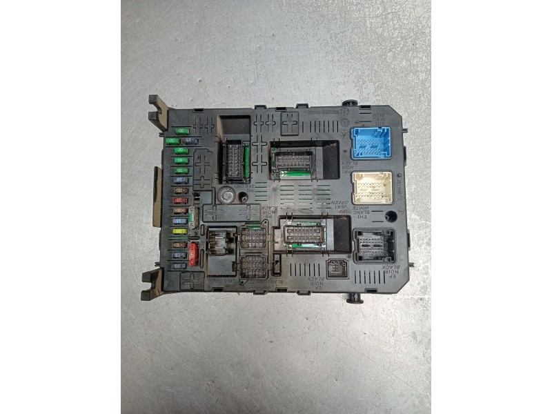 Recambio de caja reles / fusibles para peugeot partner furgoneta/monovolumen 1.6 hdi / bluehdi 75 referencia OEM IAM 281197595  