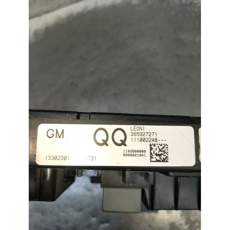 Recambio de caja reles / fusibles para opel astra j (p10) 1.4 turbo (68) referencia OEM IAM 365927271 1110022AB 13302301 2010