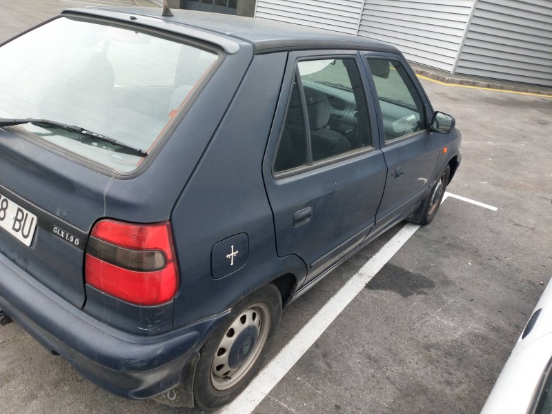 skoda felicia berlina ( 791) del año 1996