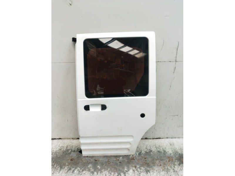 Recambio de puerta trasera izquierda para ford tourneo connect 1.8 tdci referencia OEM IAM  5P 2008