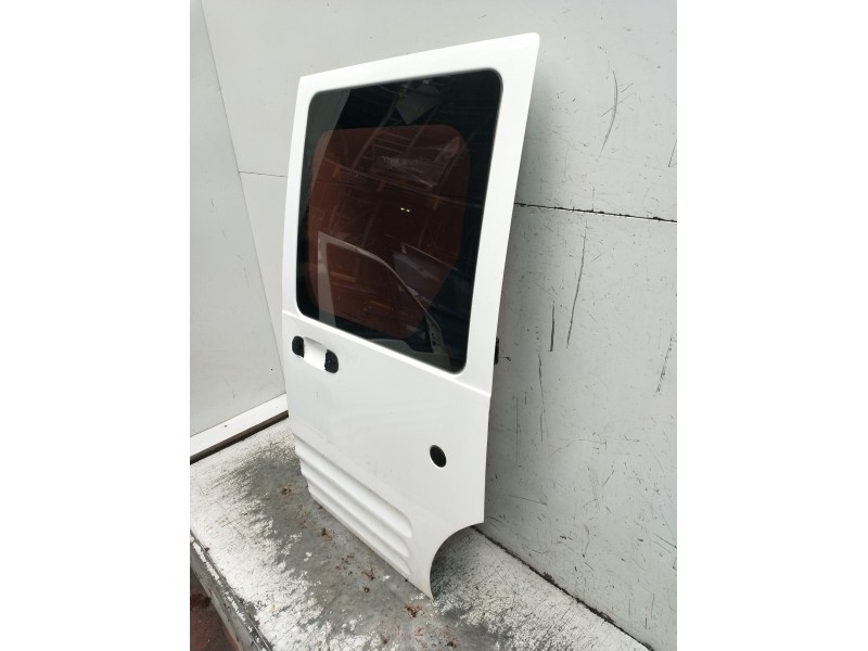 Recambio de puerta trasera izquierda para ford tourneo connect 1.8 tdci referencia OEM IAM  5P 2008