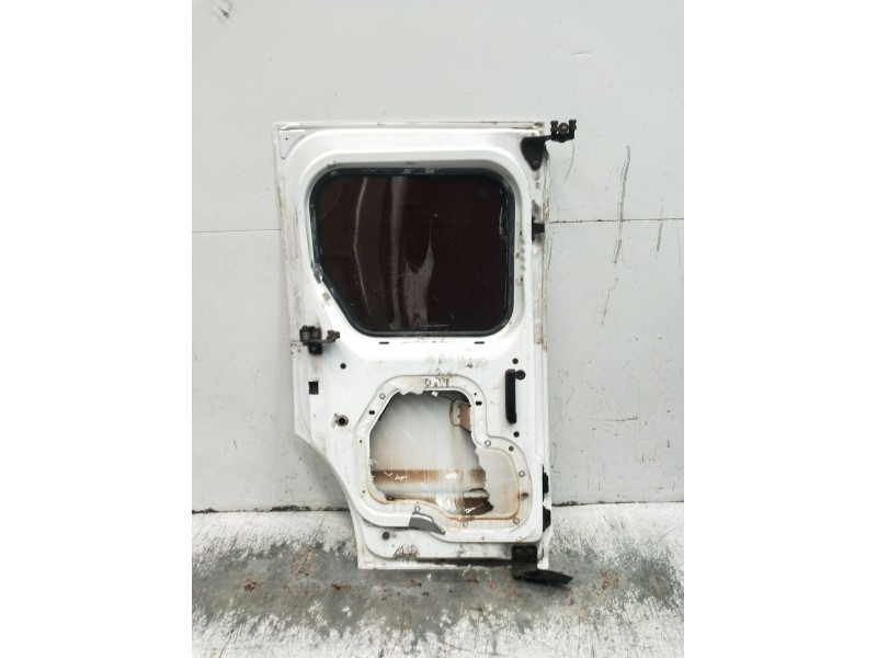 Recambio de puerta trasera izquierda para ford tourneo connect 1.8 tdci referencia OEM IAM  5P 2008
