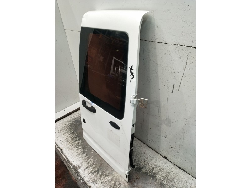 Recambio de puerta trasera derecha para ford tourneo connect 1.8 tdci referencia OEM IAM  5P 2008
