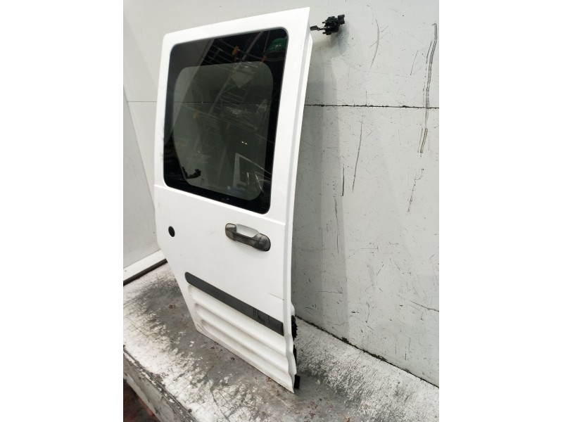 Recambio de puerta lateral corredera derecha para ford tourneo connect 1.8 tdci referencia OEM IAM  5P 2008