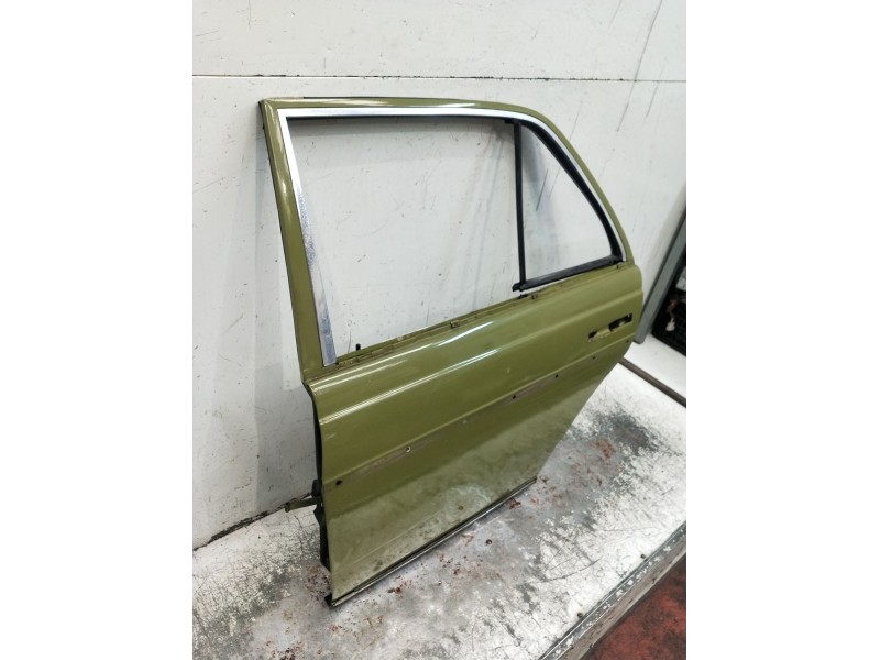 Recambio de puerta trasera izquierda para mercedes-benz clase e (w123) berlina+coupe d 200 referencia OEM IAM VER FOTOS 4P 1976