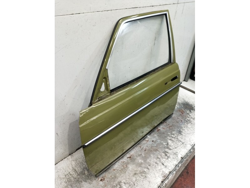 Recambio de puerta delantera izquierda para mercedes-benz clase e (w123) berlina+coupe d 200 referencia OEM IAM  4P 1976