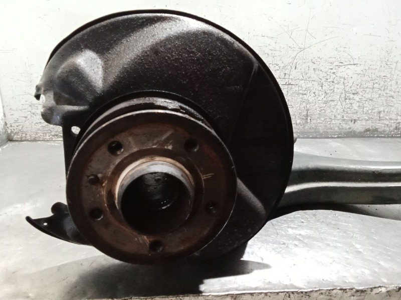 Recambio de mangueta trasera derecha para mercedes-benz clase e (w123) berlina+coupe d 200 referencia OEM IAM   76