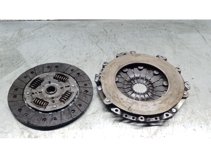 Recambio de kit embrague para ford tourneo connect 1.8 tdci referencia OEM IAM 324065710  08