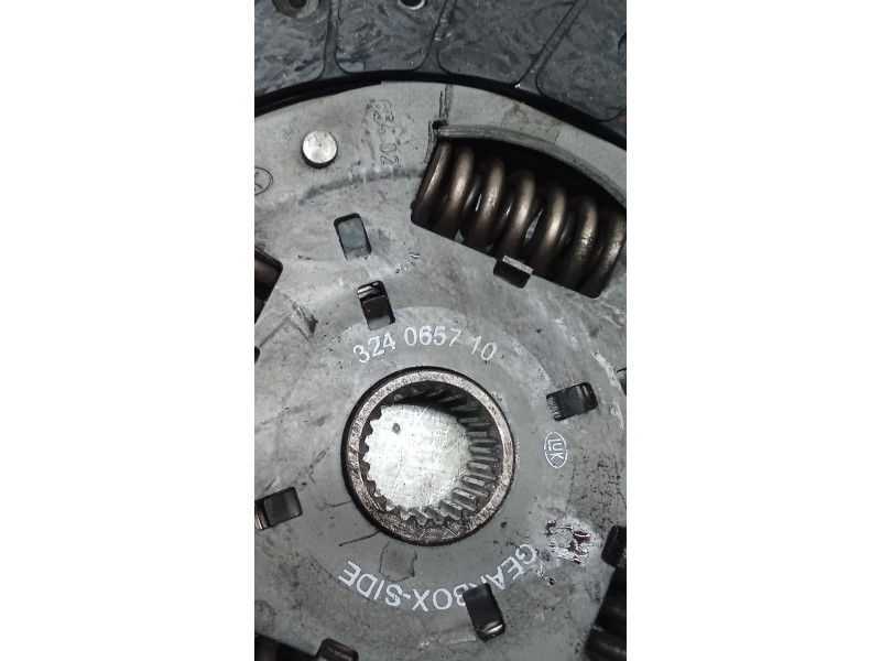 Recambio de kit embrague para ford tourneo connect 1.8 tdci referencia OEM IAM 324065710  08