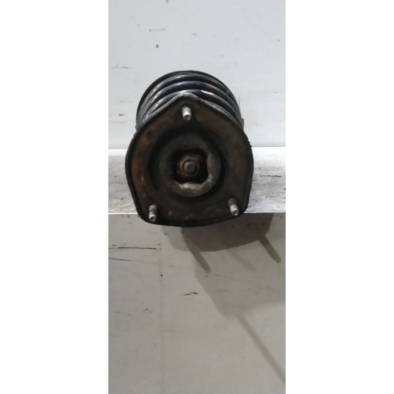 Recambio de amortiguador trasero derecho para toyota avensis berlina (t 22) 1.6 luna (5-ptas.) referencia OEM IAM   