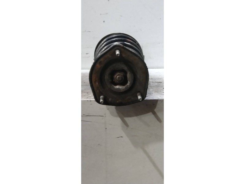 Recambio de amortiguador trasero derecho para toyota avensis berlina (t 22) 1.6 luna (5-ptas.) referencia OEM IAM   