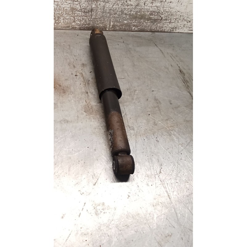 Recambio de amortiguador trasero derecho para ford tourneo connect 1.8 tdci referencia OEM IAM   08