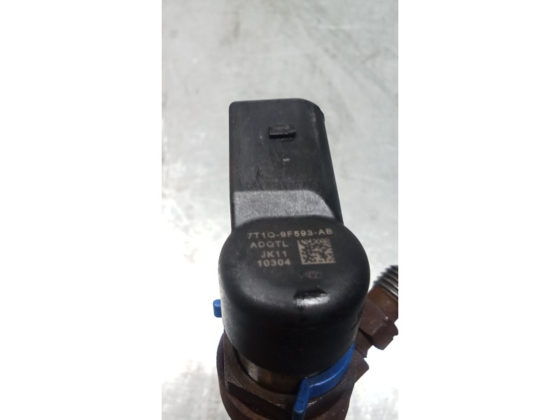 Recambio de inyector para ford tourneo connect 1.8 tdci referencia OEM IAM 7T1Q9F593AB  CONTINENTAL