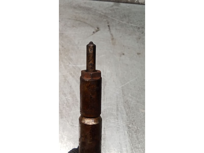 Recambio de inyector para ford tourneo connect 1.8 tdci referencia OEM IAM 7T1Q9F593AB  CONTINENTAL