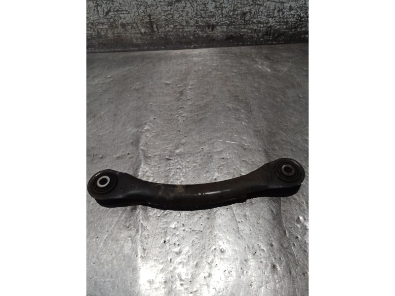 Recambio de brazo suspension superior trasero derecho para ford kuga (cbs) trend referencia OEM IAM   